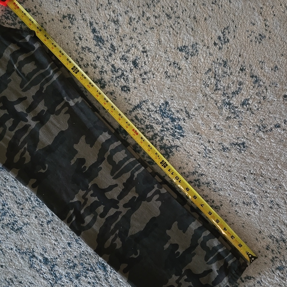 Trendy Camouflage Cargo Trousers - Picture 5 of 7